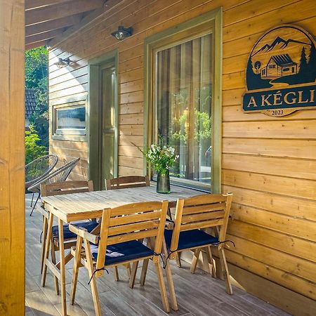 A Kegli Villa Háromhuta Kültér fotó